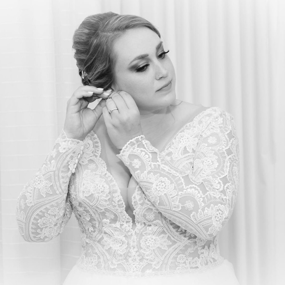 Meet your Posher, Elizabeth